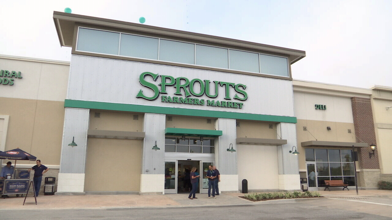 Jacksonville's 1st Sprouts Farmers Market opens